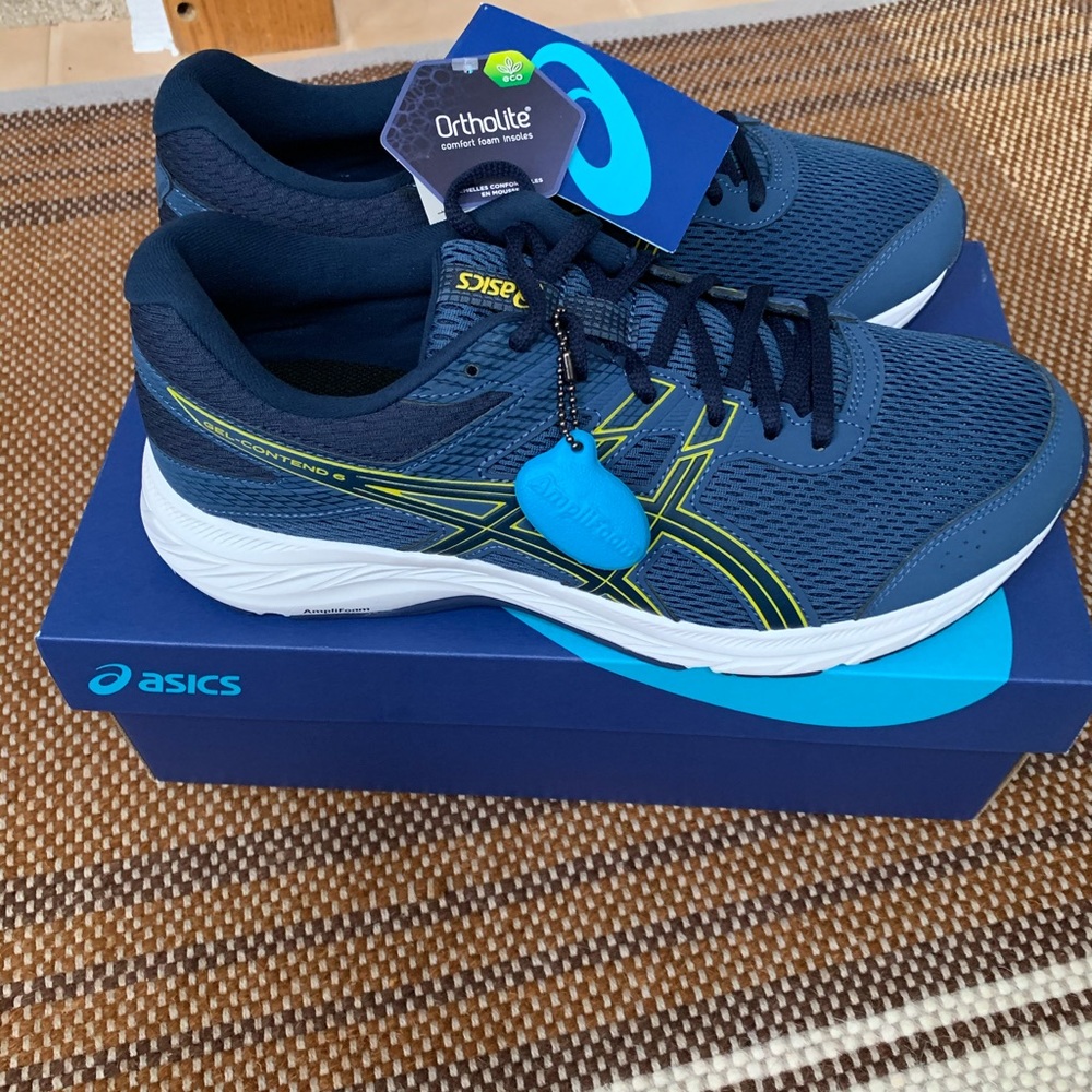 ASICS Men’s Gel Contend Size 9 NEW WITH TAGS!!